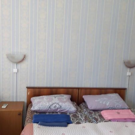 У Людмилы Гагра Екстериор снимка
